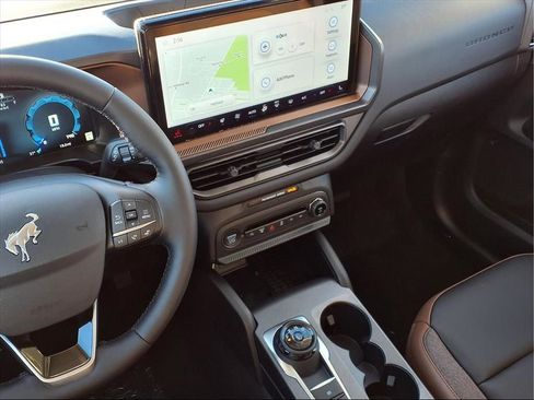 New 2025 Ford Bronco Sport Outer Banks w/ Outer Banks Tech Package+ AWD/4WD image 3