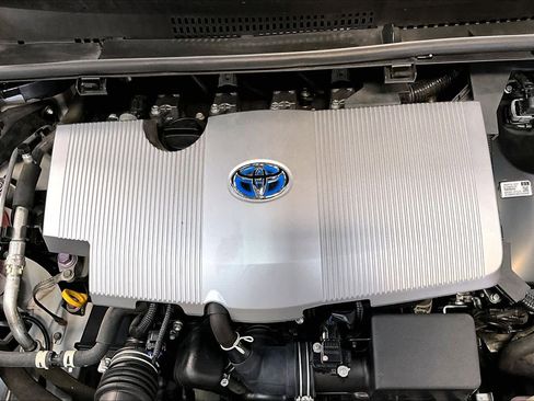 Used 2021 Toyota Prius L Eco image 32