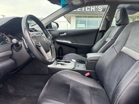 Used 2012 Toyota Camry SE w/ Leather Pkg image 9