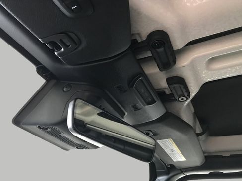 Used 2020 Jeep Gladiator Rubicon image 17