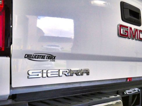 Used 2019 GMC Sierra 3500 4x4 Crew Cab image 9
