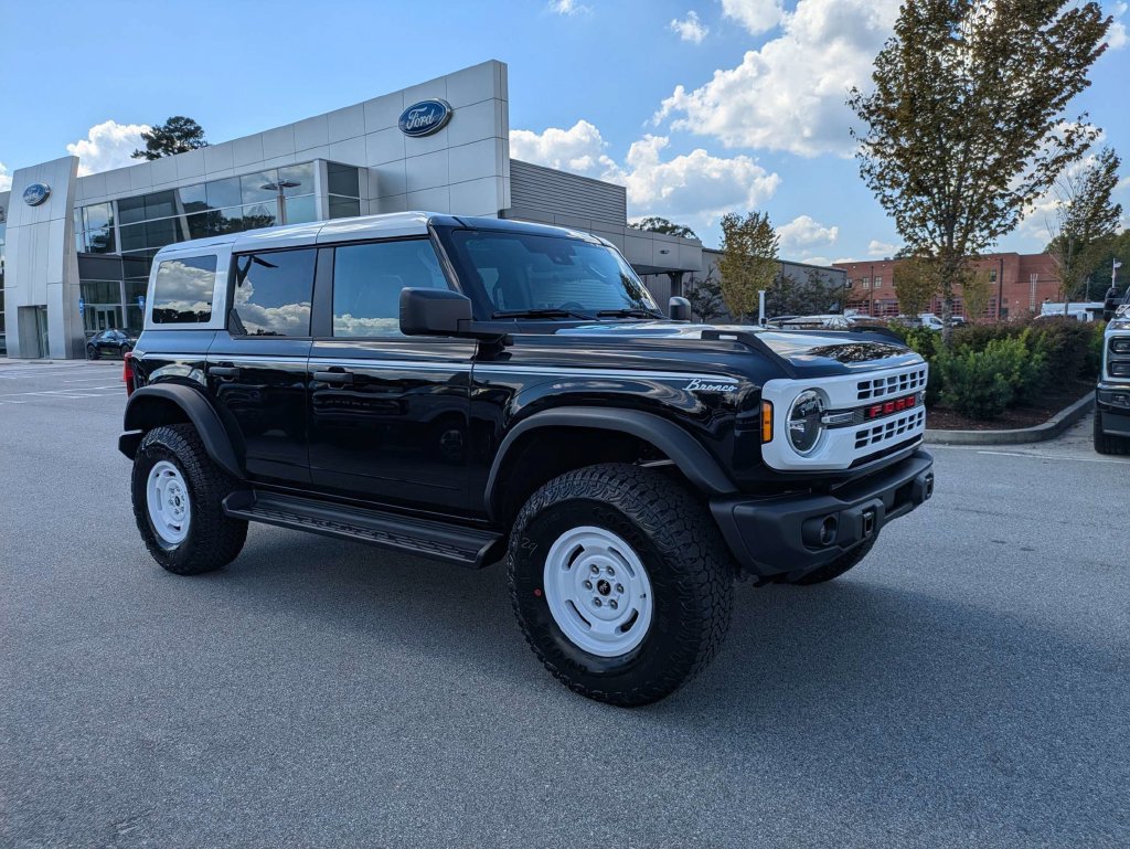 New 2026 Ford Bronco Heritage Edition AWD/4WD image 2