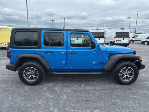 Used 2024 Jeep Wrangler Sport S image 8