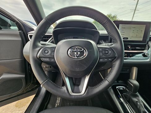 Used 2024 Toyota Corolla Cross AWD Hybrid image 18
