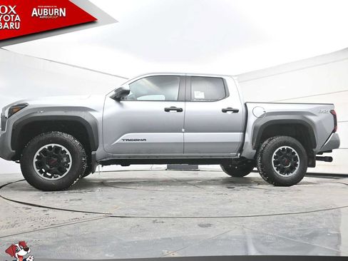 New 2025 Toyota Tacoma TRD Off-Road image 21