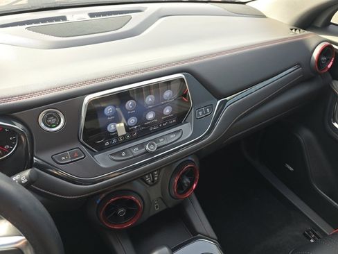 Used 2021 Chevrolet Blazer RS w/ Enhanced Convenience Package image 35