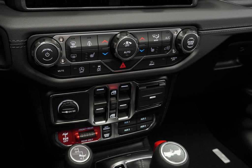 New 2026 Jeep Wrangler Unlimited Rubicon AWD/4WD image 24