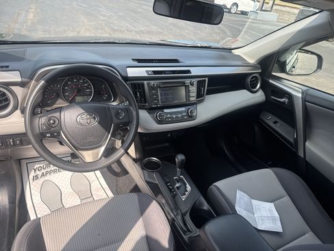 Used 2014 Toyota RAV4 XLE AWD/4WD image 14
