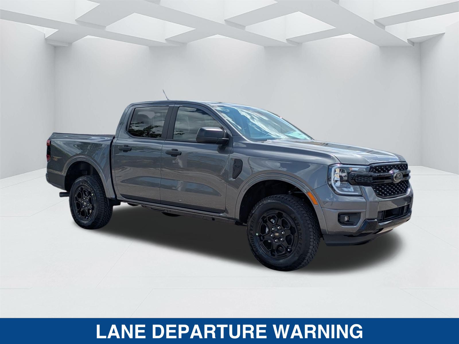 New 2026 Ford Ranger XLT w/ Black Appearance Package RWD image 3