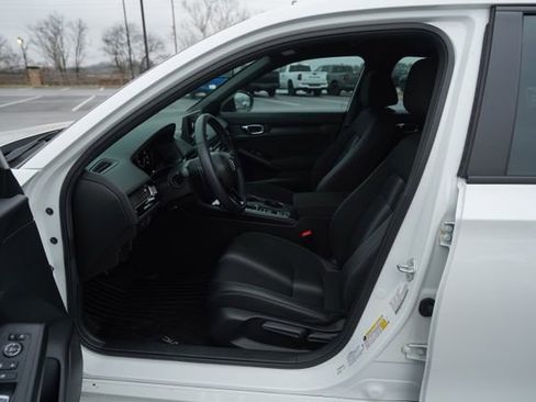 Used 2025 Honda Civic Sport image 11