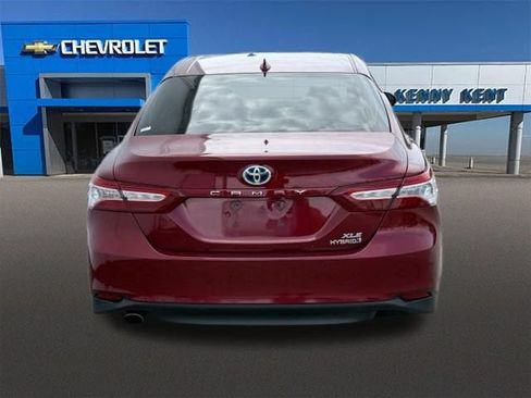 Used 2020 Toyota Camry XLE w/ Driver Assist Package FWD image 9