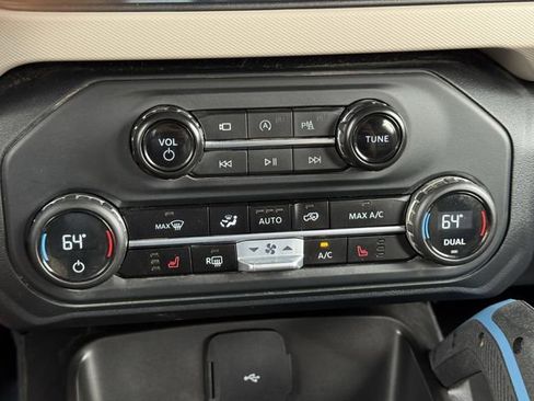 Certified 2023 Ford Bronco Wildtrak AWD/4WD image 17