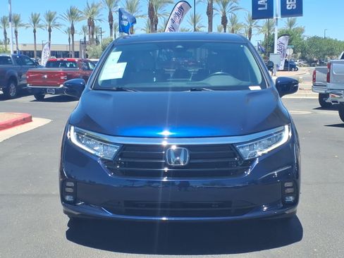 Used 2023 Honda Odyssey EX-L image 2