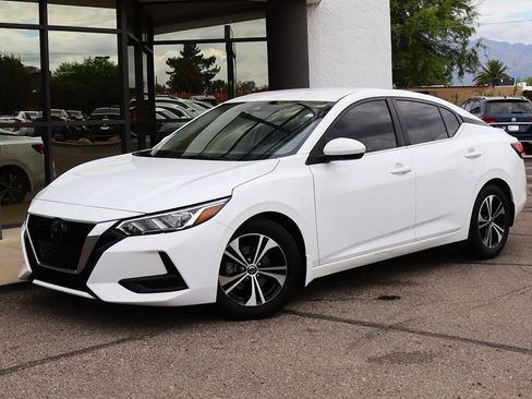 Used 2021 Nissan Sentra SV FWD image 2