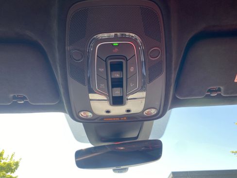 Used 2022 Lamborghini Urus image 49