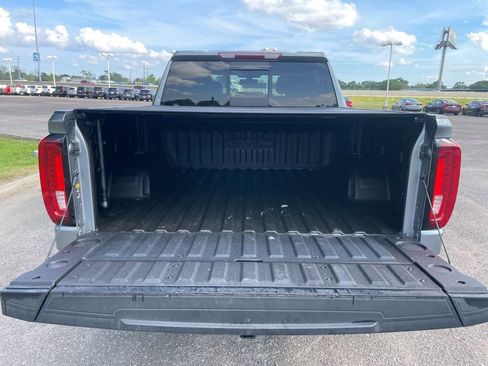 Used 2021 GMC Sierra 1500 SLT image 18