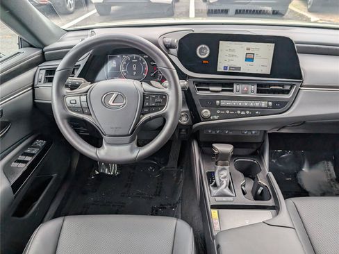Certified 2025 Lexus ES 350 w/ Premium Package FWD image 16