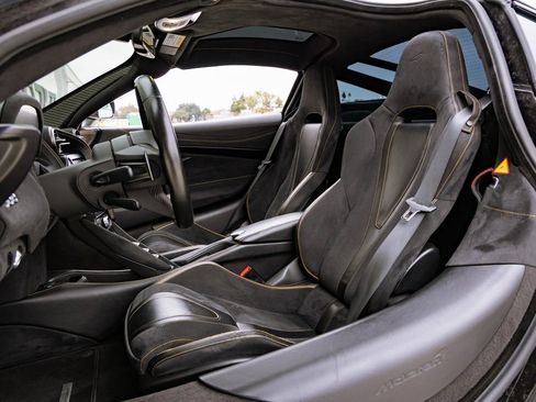 Used 2019 McLaren 720S Performance image 21