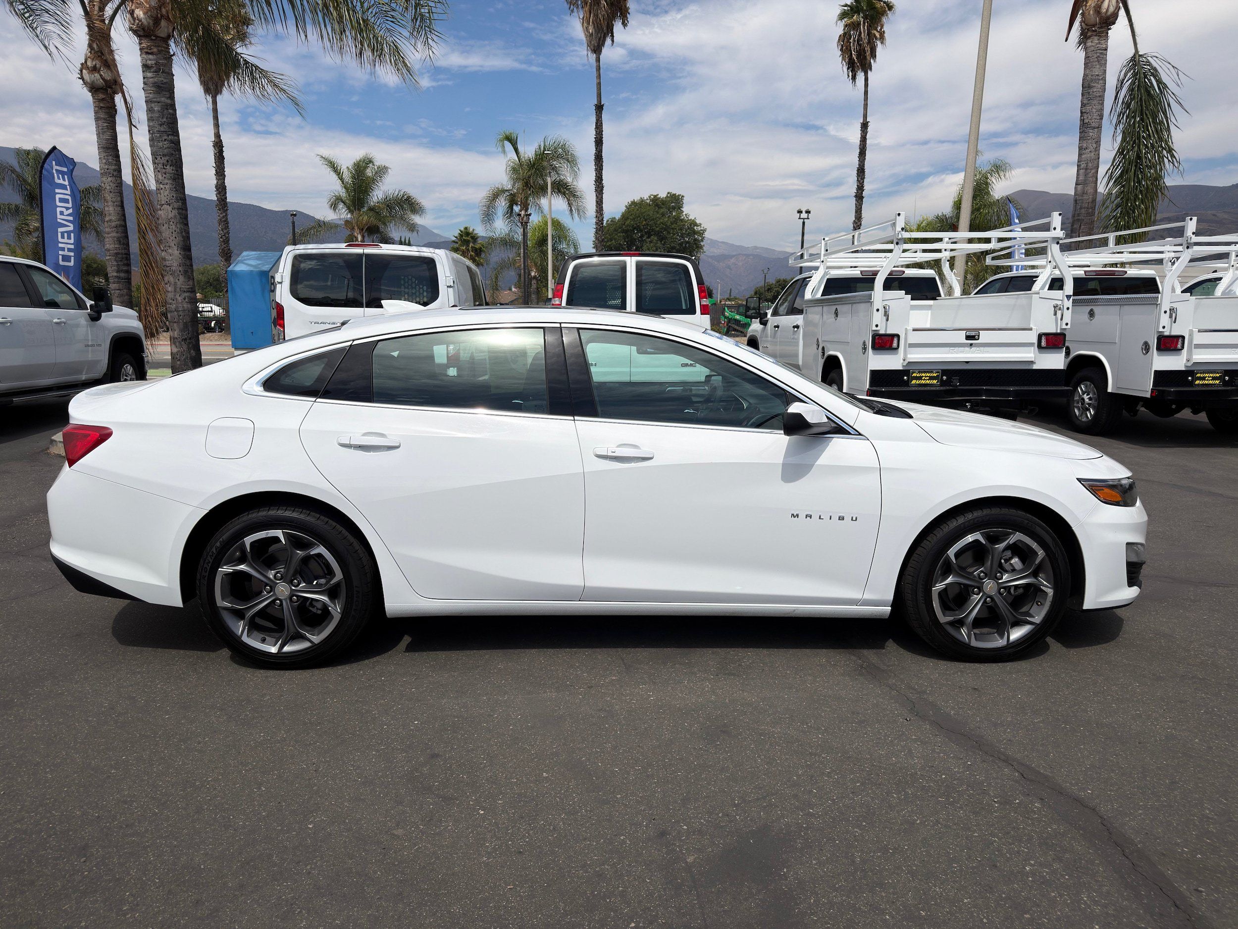 Used 2024 Chevrolet Malibu LT FWD image 10