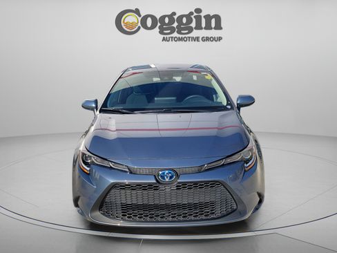 Certified 2022 Toyota Corolla LE FWD image 5