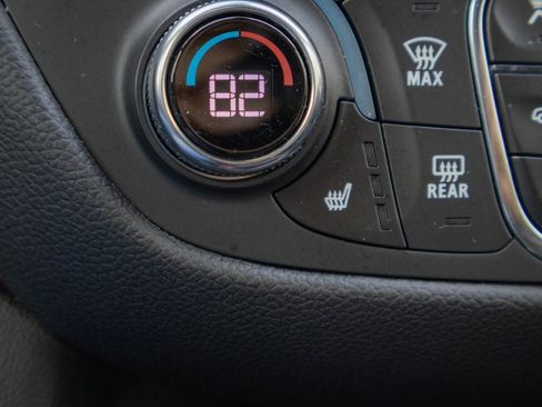 Certified 2022 Chevrolet Equinox RS w/ RS Leather Package image 22