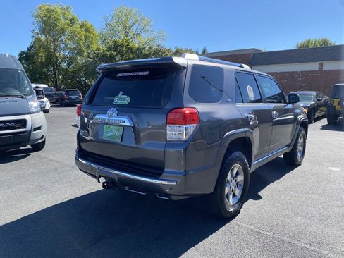 Used 2011 Toyota 4Runner SR5 image 5