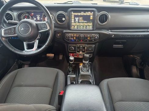 Used 2022 Jeep Wrangler Unlimited Rubicon 4xe w/ Cold Weather Group image 13