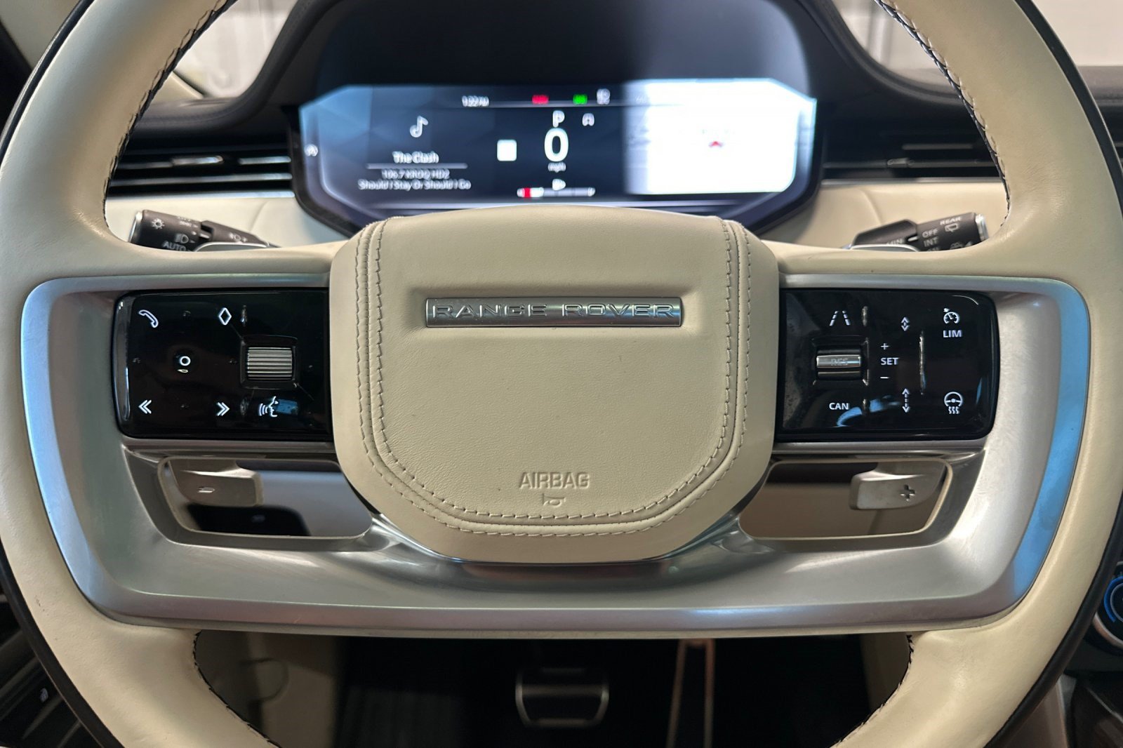 Used 2023 Land Rover Range Rover SE AWD/4WD image 11