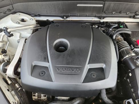 Used 2018 Volvo XC90 T6 Inscription w/ Convenience Package image 32