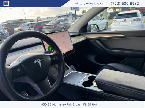 Used 2022 Tesla Model Y Performance AWD/4WD image 24
