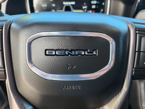Used 2025 GMC Sierra 1500 Denali Ultimate AWD/4WD image 8