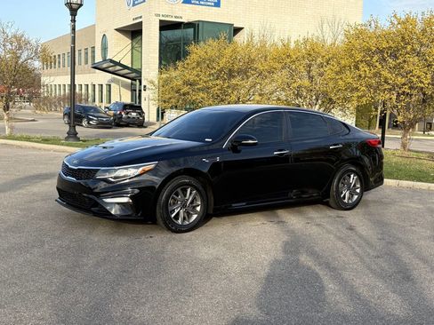 Used 2019 Kia Optima LX image 1