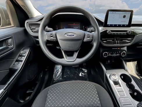 Certified 2025 Ford Escape Active FWD image 10