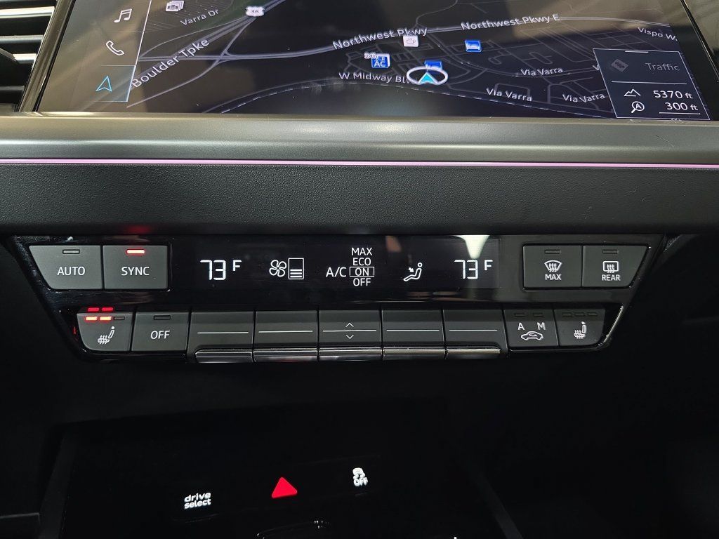 Used 2023 Audi Q4 e-tron Prestige AWD/4WD image 27