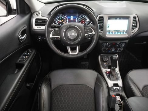 Certified 2020 Jeep Compass Latitude image 22