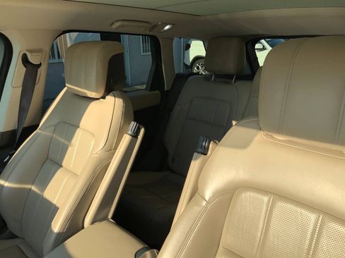 Used 2018 Land Rover Range Rover Sport HSE AWD/4WD image 14