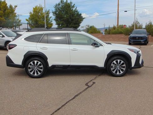 Certified 2024 Subaru Outback Limited XT AWD/4WD image 3