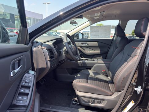 New 2026 Nissan Rogue SV AWD/4WD image 11