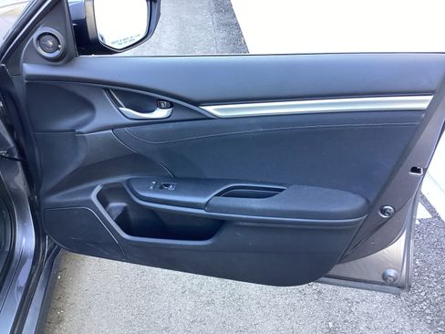 Used 2020 Honda Civic EX image 14