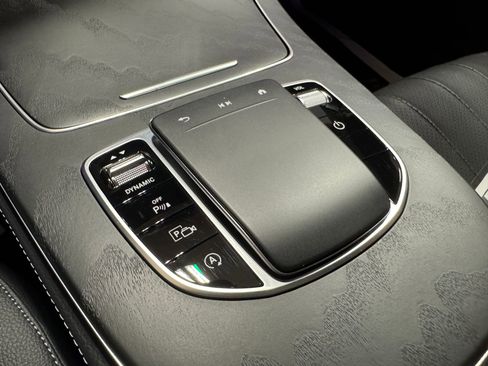 Used 2023 Mercedes-Benz E 350 Sedan image 43