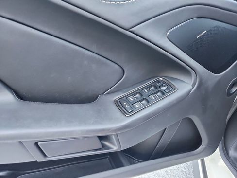 Used 2015 Aston Martin Vanquish Coupe image 61