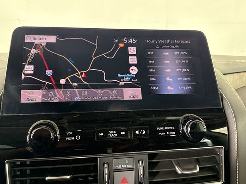 Used 2024 INFINITI QX80 Premium Select w/ All-Season Package RWD image 21