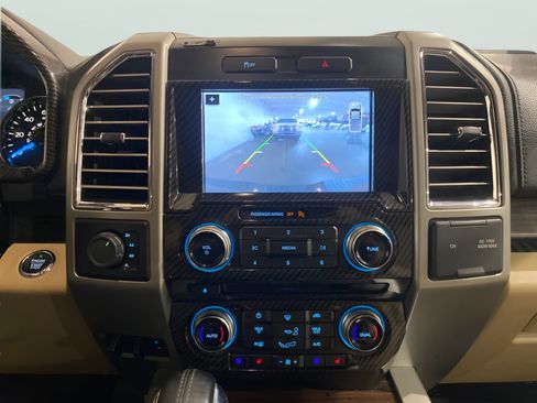 Used 2015 Ford F150 Lariat AWD/4WD image 18