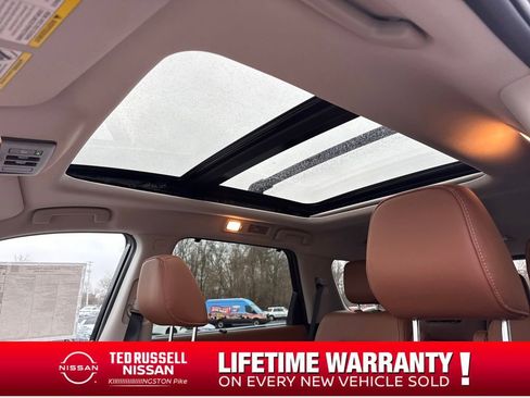 New 2026 Nissan Pathfinder Platinum image 21