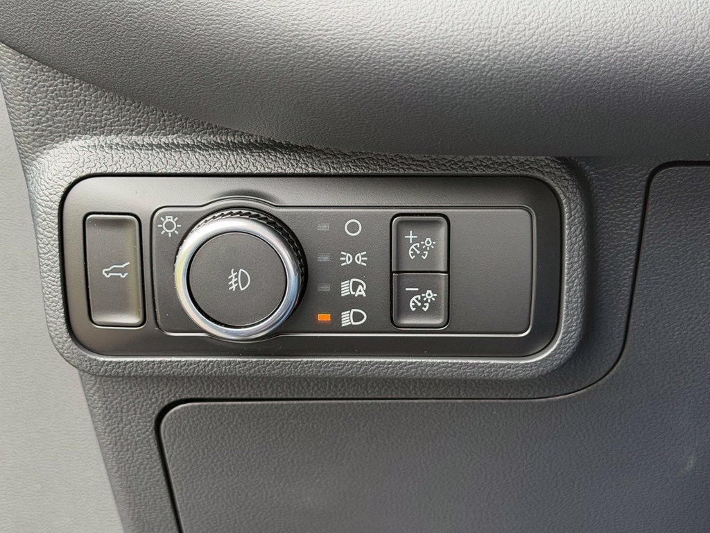 New 2026 Ford Explorer ST-Line AWD/4WD image 18