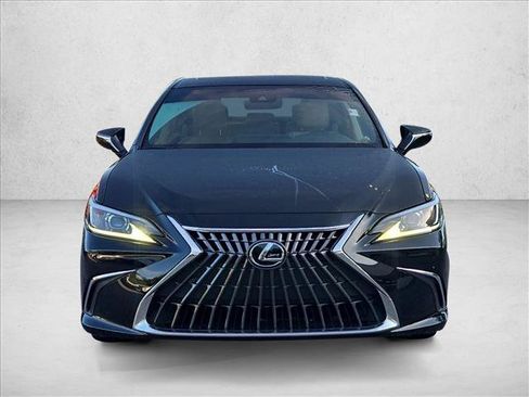 Used 2024 Lexus ES 350 w/ Premium Package FWD image 2