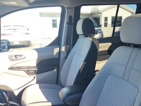 Used 2020 Ford Transit Connect XLT image 6