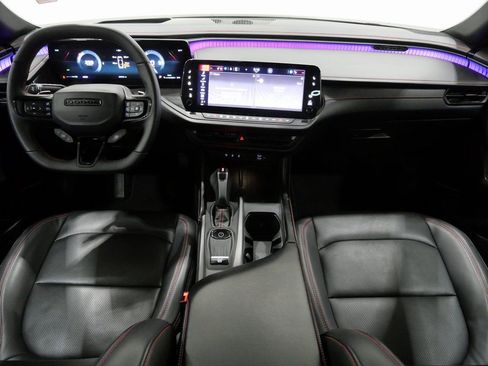 Used 2024 Dodge Charger R/T w/ Plus Group image 11