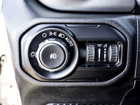 Used 2021 Jeep Wrangler Unlimited Sport image 16