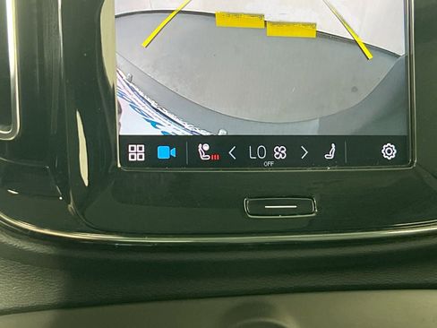 Used 2023 Volvo XC40 B5 Plus w/ Protection Package Premier image 20